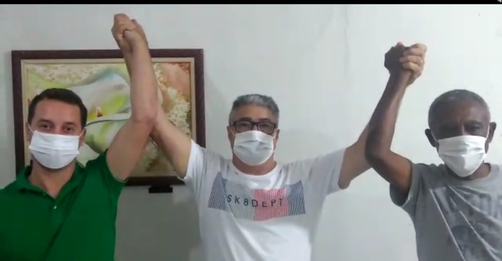 Oposição batizada em alcool em gel
