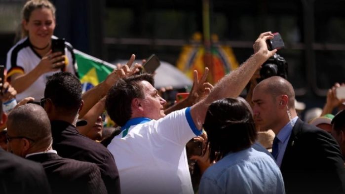 Jair Bolsonaro durante protestos
