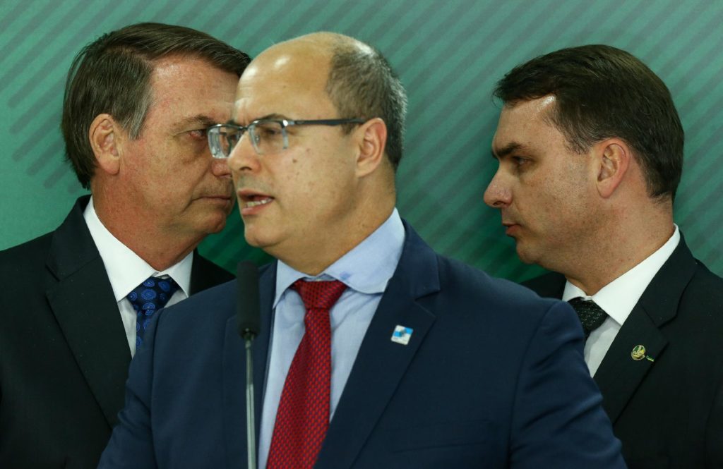 Guerra de Witzel contra o clã Bolsonaro