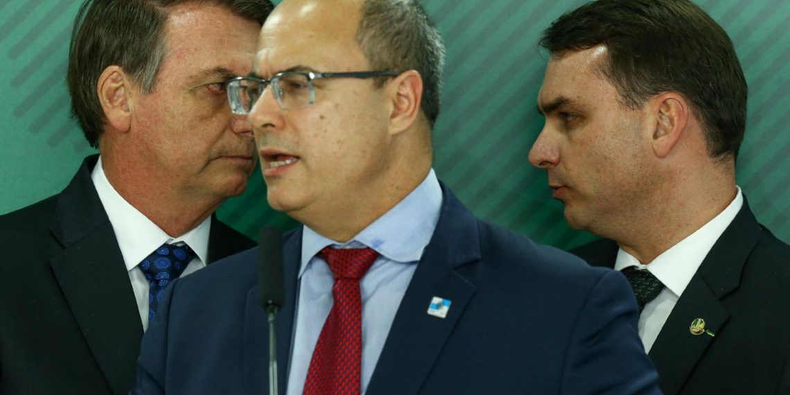 Guerra de Witzel contra o clã Bolsonaro