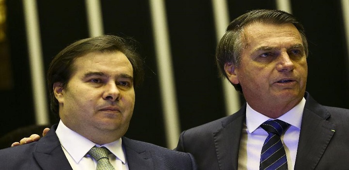 Rodrigo Maia comenta fala de Bolsonaro sobre tortura de Dilma