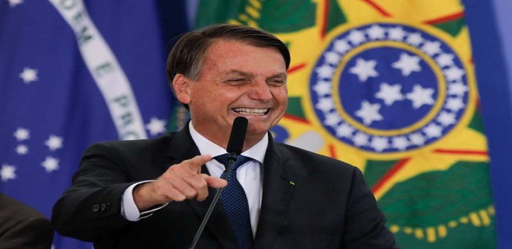 Bolsonaro fala sobre mergulho de máscara e Covid-19