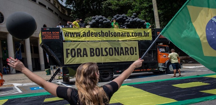 grupos da direita protagonizam a mobilização nas ruas pelo afastamento de Bolsonaro