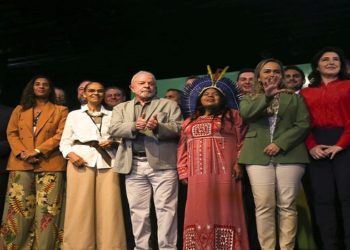 Presidente eleito Luiz Inácio Lula da Silva faz pronunciamento em Brasília