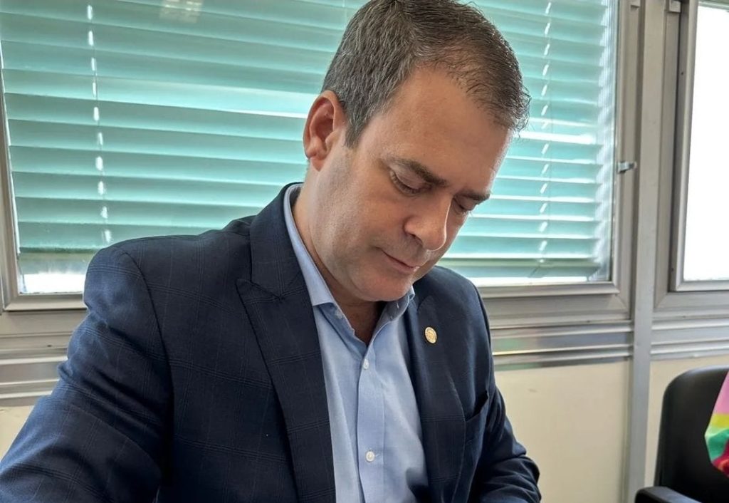 Disputa pela presidência da Alerj: voto do deputado Rosernverg Reis (MDB).