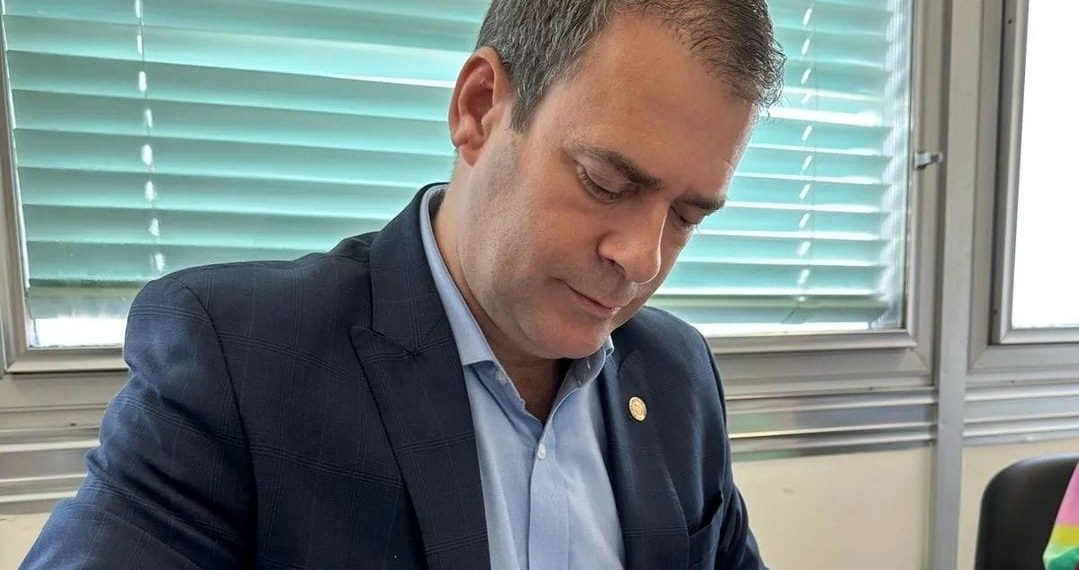 Disputa pela presidência da Alerj: voto do deputado Rosernverg Reis (MDB).