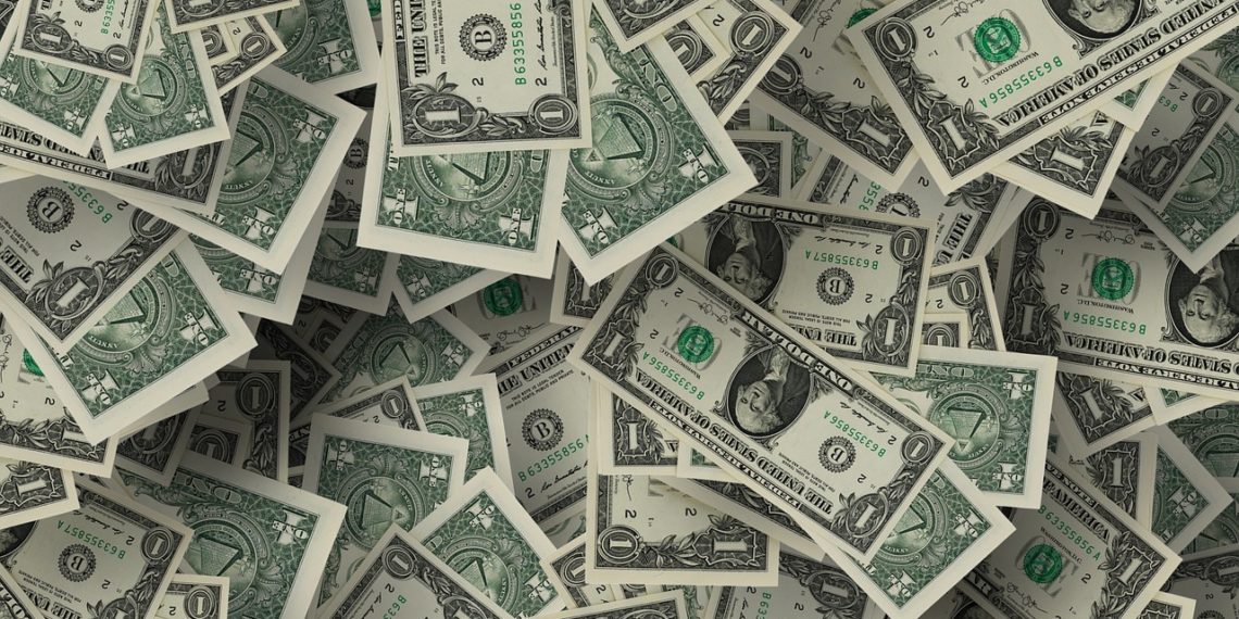 Queda na cotação do dólar: entenda o que está provocando variação negativa na cotação da moeda norte-americana.