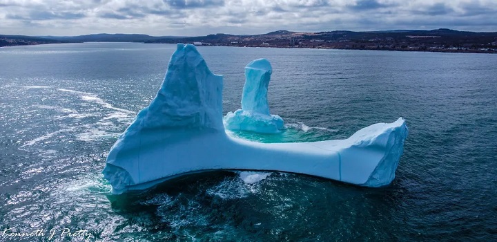 foto de iceberg no canadá