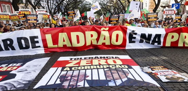 lula alvo de protestos em portugal