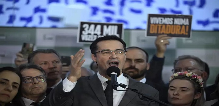 Em 4 meses de Câmara, Deltan se aliou a bolsonaristas e apresentou 3 projetos