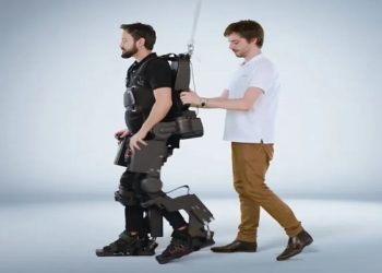 Exoesqueleto robótico usado por Mara Gabrilli chega ao SUS em SP para pacientes com paraplegia; veja vídeo