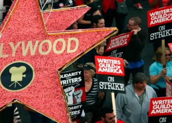 Milhares de atores e roteiristas de cinema e televisão entram em greve em Hollywood (Imagem: Allstar)