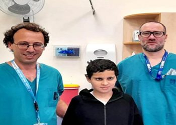 cirurgia do menino decapitado em israel