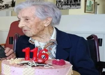 Maria Branyas foi reconhecida pelo Guinness como a pessoa mais velha do mundo no início de 2023 — Foto: Twitter @Supercentenaria / Reprodução