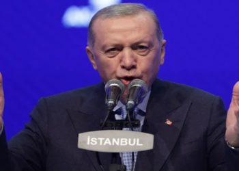 Erdogan, da Turquia, assina adesão da Suécia à Otan
