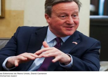 Rússia alerta que pode atacar alvos militares britânicos após comentários de Cameron