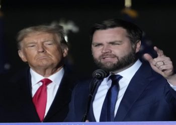 Donald Trump é oficializado como candidato presidencial do Partido Republicano