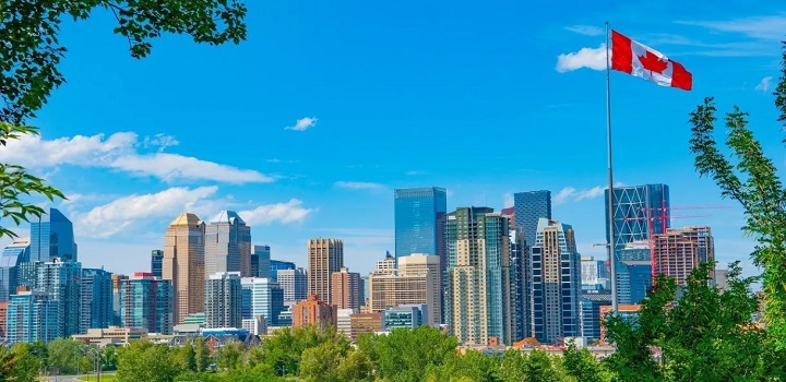 Canadá busca 15 mil estrangeiros para trabalhar como cuidadores com residência permanente