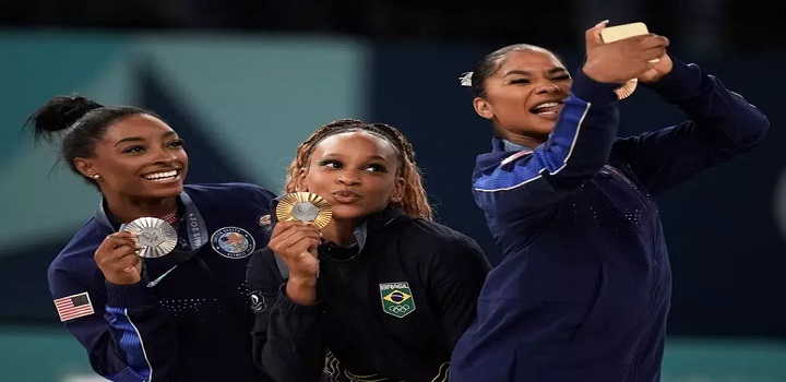 premiação simone biles rebeca andrade