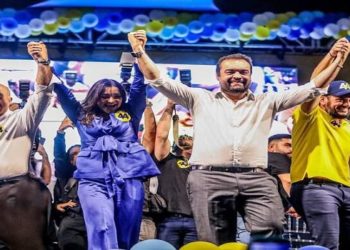 Acompanhada de Castro e Bacellar, Madeleine lança candidatura à Prefeitura de Campos