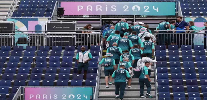 voluntarios em paris