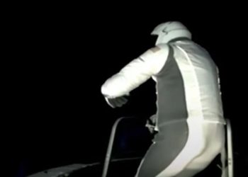 caminhada espaxcial spacex