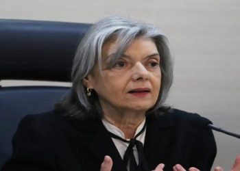 Relatora no STF vota contra extensão de gratificação do INSS a aposentados e propõe proteção a valores pagos de boa-fé.