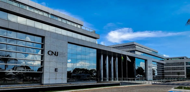 CNJ afasta juiz citado em relatório da PF sobre tentativa de golpe