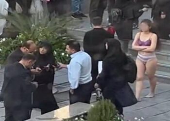 Regime do Irã lança "clínica" para mulheres "rebeldes"