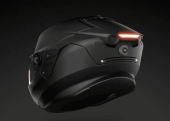 capacete de moto inteligencia artificial