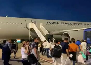 brasileiros deportados e presos