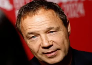 'Adolescência': o bullying sofrido e outras curiosidades sobre Stephen Graham, protagonista da série que viralizou na Netflix