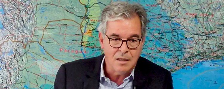 Presidente da ApexBrasil comenta que tarifas anunciadas por Trump podem acelerar acordo Mercosul-UE, mas alerta para riscos ao comércio internacional. Entenda os impactos.