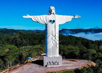 CRISTO REDENTOR ENCANTADO