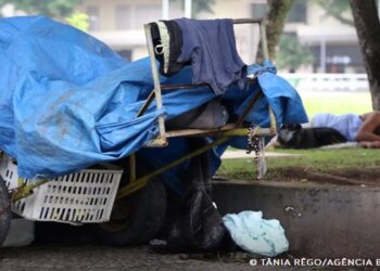 Mais de 335 mil pessoas vivem em situação de rua no Brasil