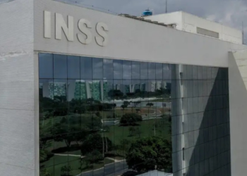Aposentados e pensionistas do INSS serão ressarcidos de descontos ilegais até dezembro, diz presidente do instituto