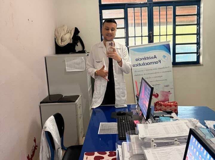 Dr. Sávio: o "menino do SUS" retorna como farmacêutico à Farmácia Municipal de São Fidélis