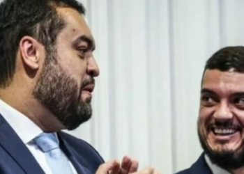 Rodrigo Bacellar assume o governo do RJ interinamente e prioriza segurança em agenda pelo Norte Fluminense. Entenda os bastidores políticos e os possíveis impactos nas eleições de 2026.