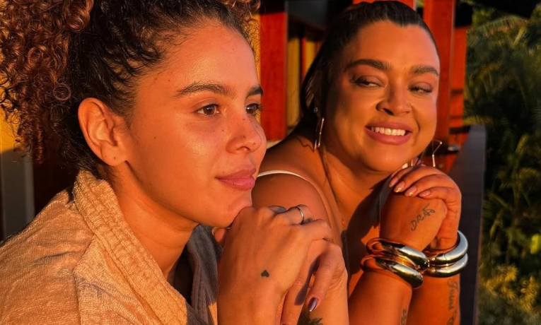 Soraya Rocha, maquiadora e amiga de Preta Gil, fez desabafo comovente após velório. Ela realizou o último pedido da cantora: sua maquiagem final antes da cremação.