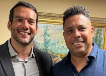 Após desistir de concorrer à presidência da CBF, Ronaldo Fenômeno se reúne com Samir Xaud em Nova York para discutir futuro do futebol brasileiro.