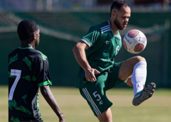 Copa Interbairros de Futebol Amador em Macaé tem inscrições prorrogadas até 18 de julho. Times devem ter ao menos 20 atletas e representar um único bairro. Finais ocorrerão no Moacyrzão.