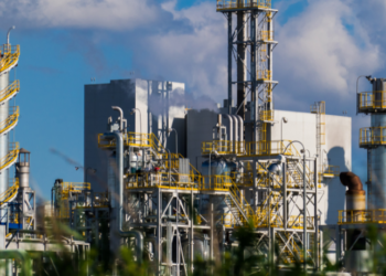 Petrobras reabre unidades em quatro estados para ampliar oferta de ureia e fortalecer o agronegócio nacional, reduzindo dependência do mercado externo.