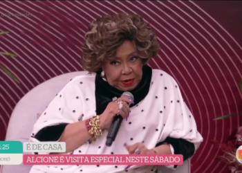 Alcione manda recado para Donald Trump durante o É de Casa e diz que fará uma "macumbinha". Fala sobre Moraes viraliza e mistura cultura e política com irreverência.