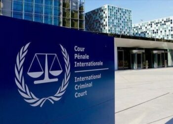 EUA anunciam novas sanções contra juízes e promotores do TPI, congelando seus ativos no país. Medida é uma retaliação direta a investigações sobre Israel e Afeganistão.