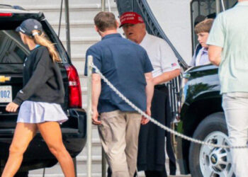 Novas imagens de Donald Trump passeando com a neta no jardim da Casa Branca são divulgadas. O fato ocorre em meio a especulações sobre o estado de saúde do ex-presidente dos EUA.