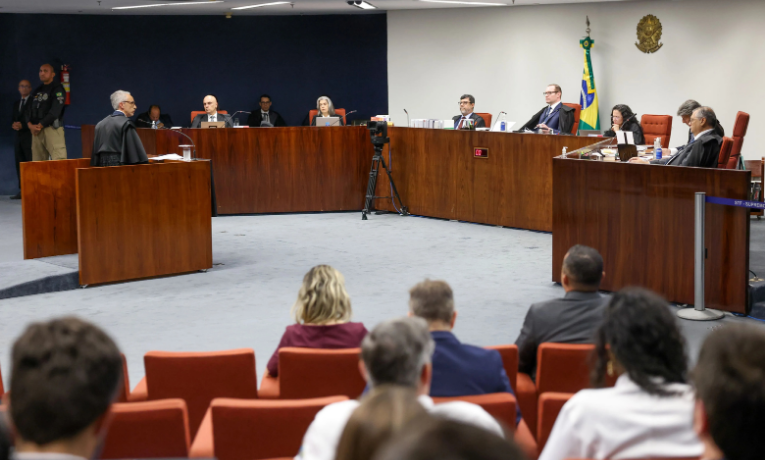 Confira quando cada ministro do STF se aposenta e o tempo de mandato na Corte. Ministros possuem cargo vitalício, mas aposentadoria compulsória ocorre aos 75 anos.