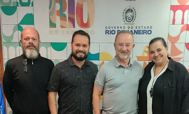 Rio das Ostras busca ampliar sua presença no turismo do Estado do Rio de Janeiro. Reunião com a Setur-RJ discutiu investimentos em artesanato e apoio a eventos culturais e econômicos.