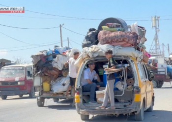 As forças israelenses avançam em Gaza, intensificando a ofensiva terrestre e aérea, resultando em mais mortes, incluindo crianças, e um êxodo em massa. Organizações humanitárias e o Catar condenam as ações. Saiba os detalhes mais recentes da guerra.