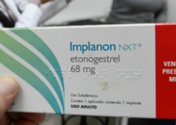 A partir de 1º de setembro, planos de saúde são obrigados a cobrir o implante contraceptivo Implanon. Método já está sendo incorporado ao SUS e é eficaz por até três anos. Medida visa reduzir gravidez não planejada e mortalidade materna.