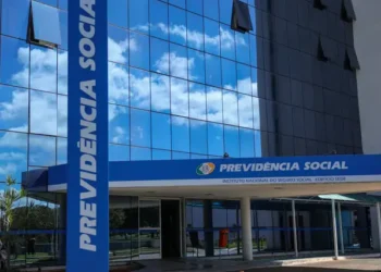 Regras de transição para aposentadoria por idade e por contribuição serão modificadas no início de 2026.